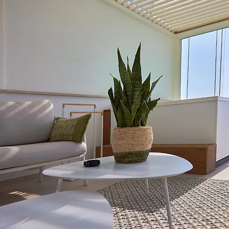 White Coast 4*