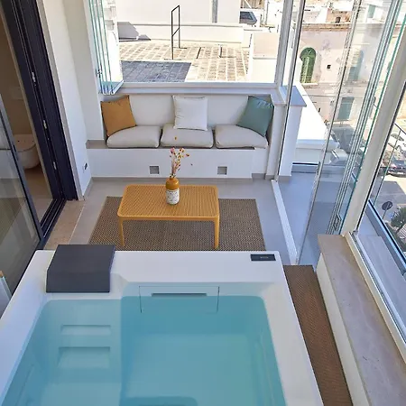 White Coast 4*